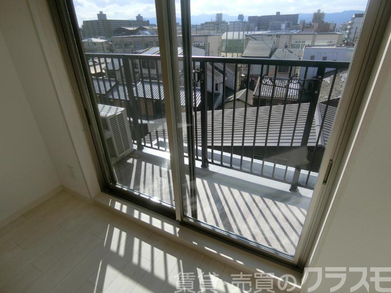 23/30 バルコニー