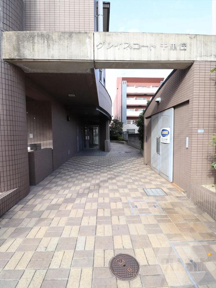 22/30 エントランス