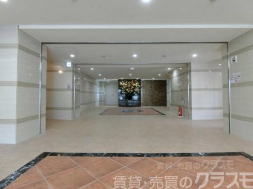 30/30 エントランス