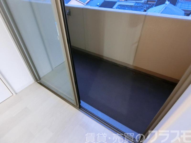 23/30 バルコニー