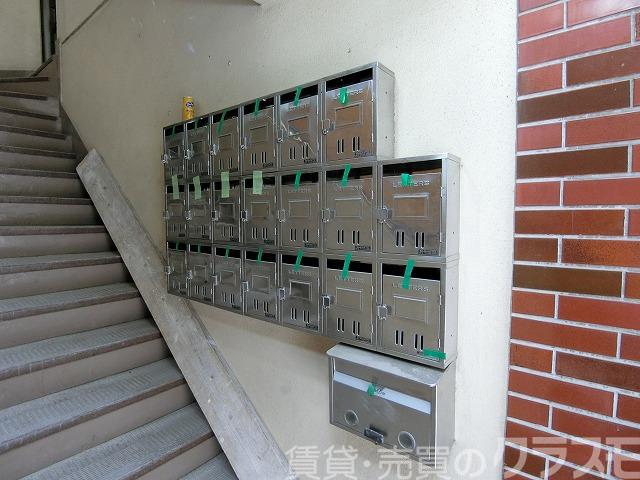 30/30 エントランス