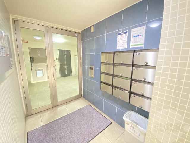 17/20 エントランス