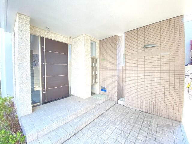 16/24 エントランス