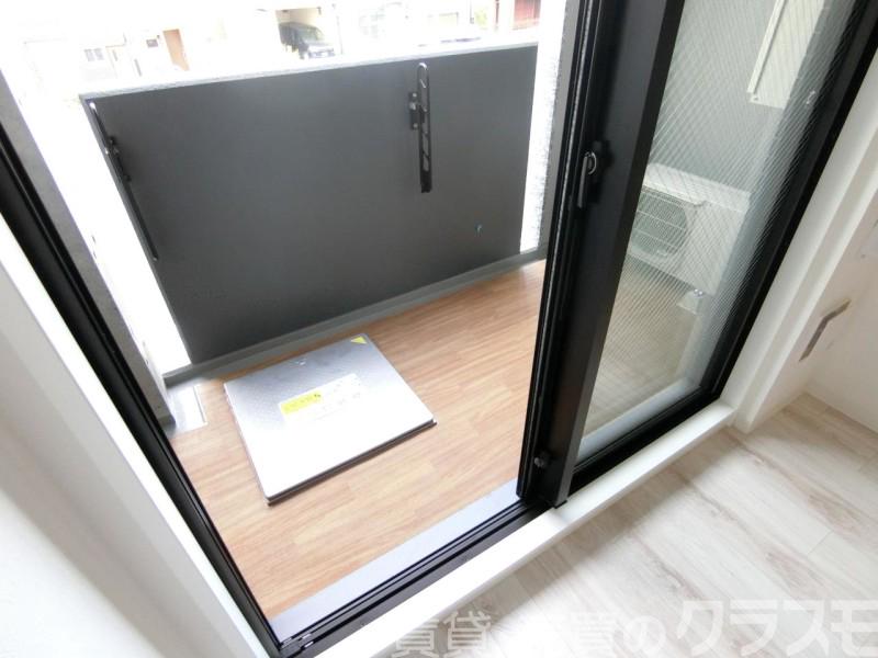 25/30 バルコニー