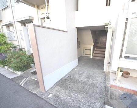 2/6 エントランス