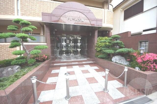 26/30 エントランス