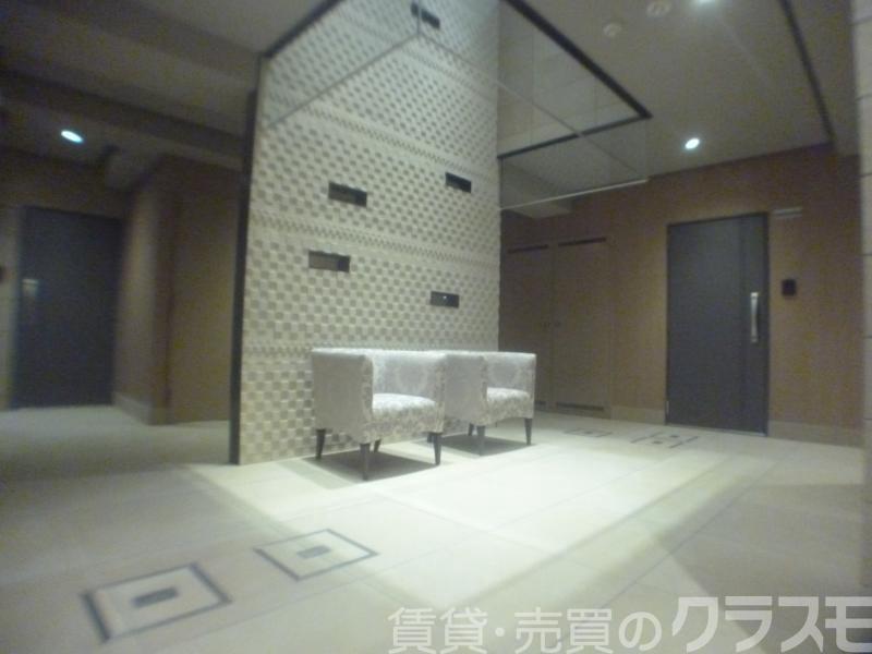 29/30 エントランス