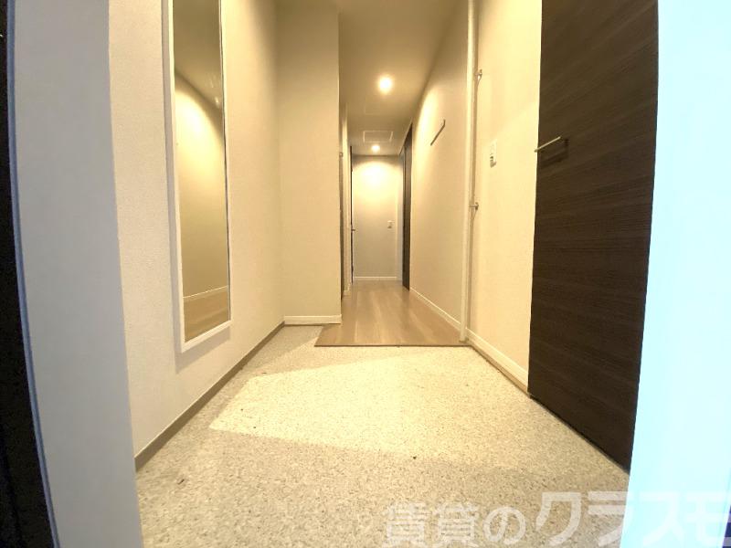 13/30 玄関
