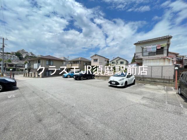2/5 駐車場