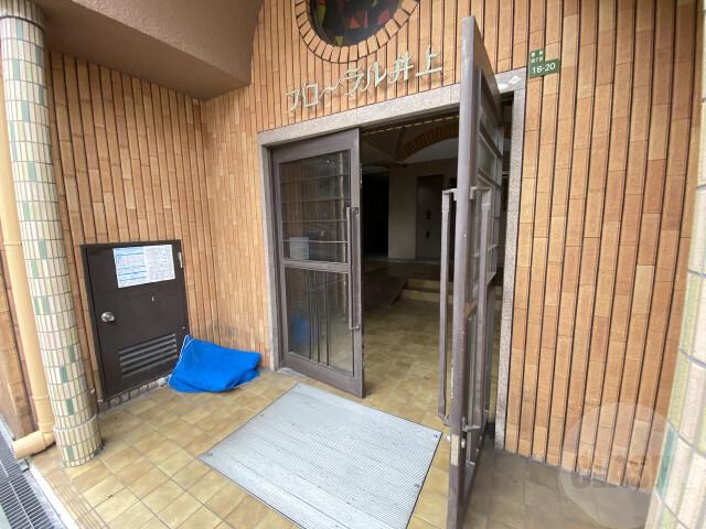 2/10 エントランス