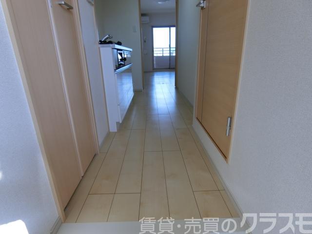 13/30 玄関