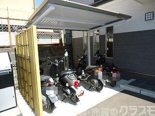 20/30 エントランス