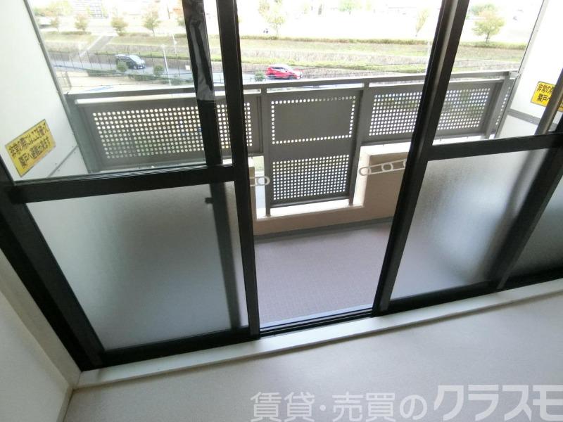 23/30 バルコニー