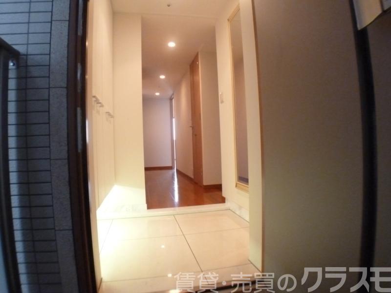 19/30 玄関