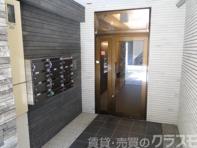 2/2 エントランス