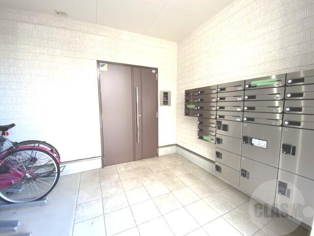 22/30 エントランス