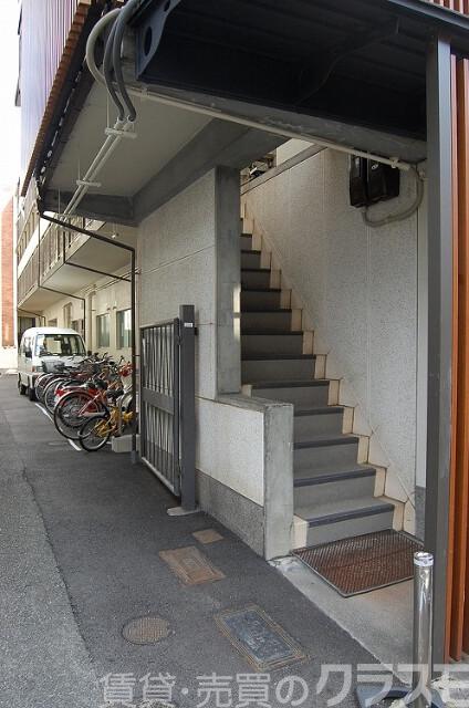 2/3 エントランス