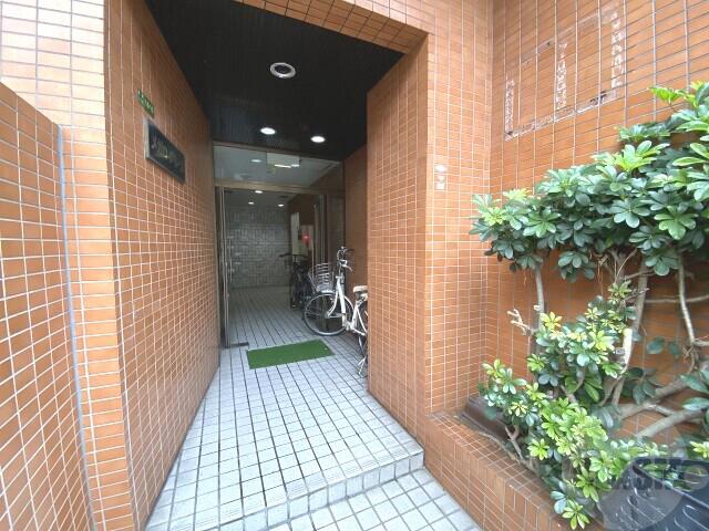 19/28 エントランス