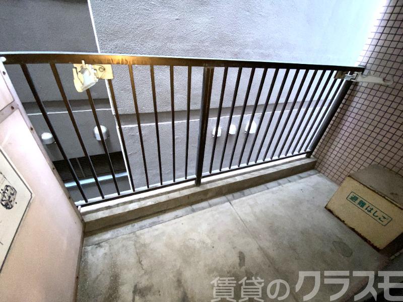 13/20 バルコニー