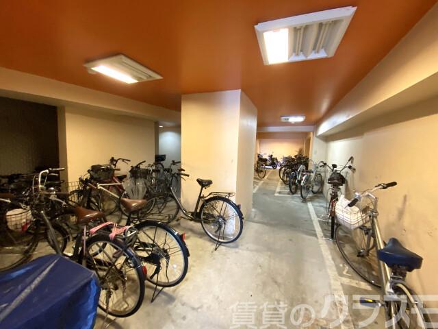 17/20 駐車場