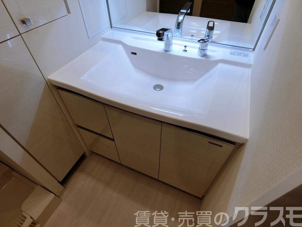 24/30 洗面