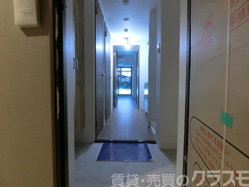 16/30 玄関