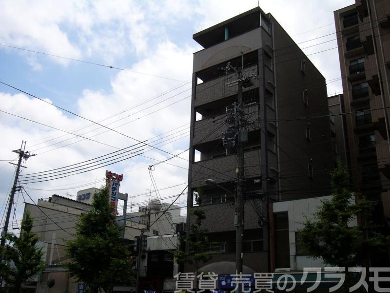 30/30 エントランス