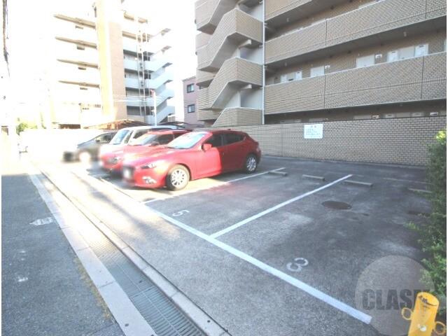 21/30 駐車場