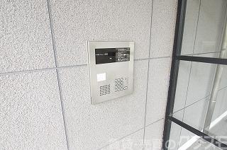 30/30 エントランス