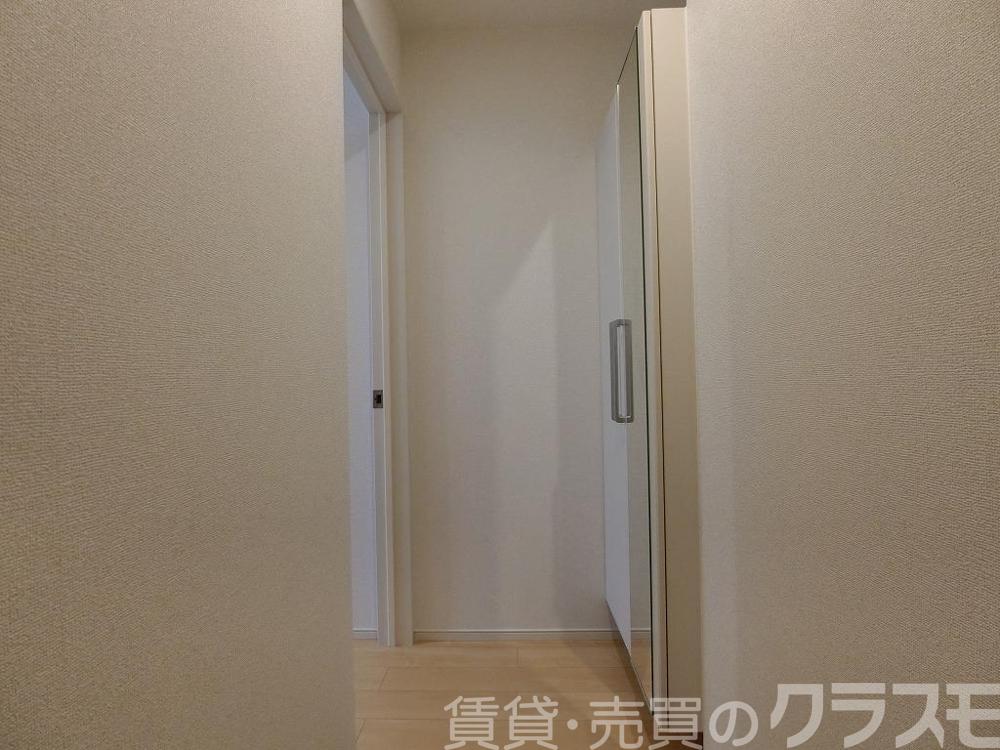 16/30 玄関
