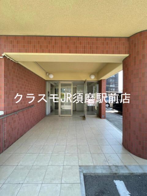 21/26 エントランス