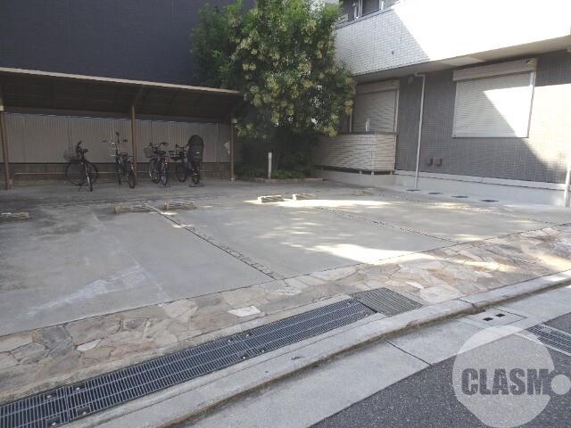 21/30 駐車場