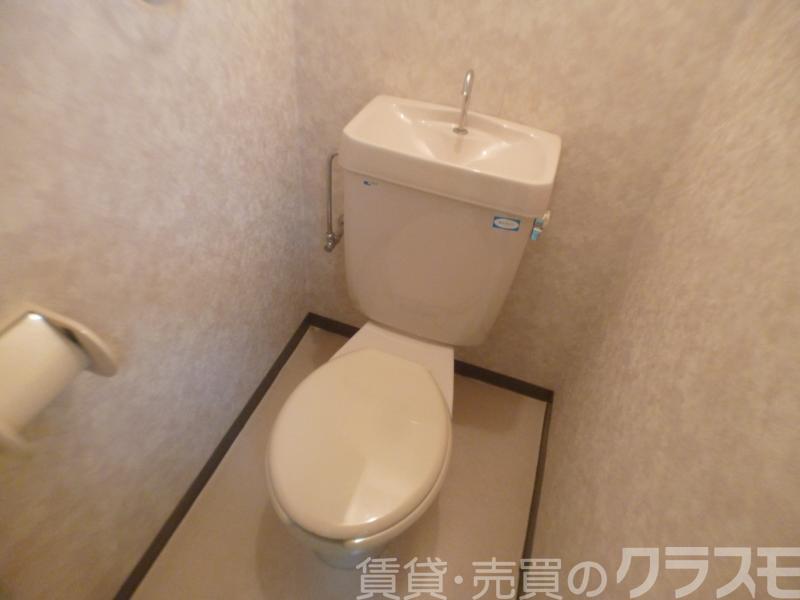 22/30 トイレ
