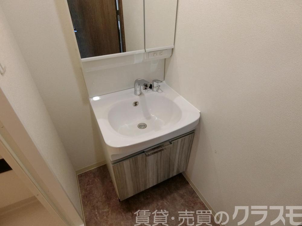 21/30 洗面