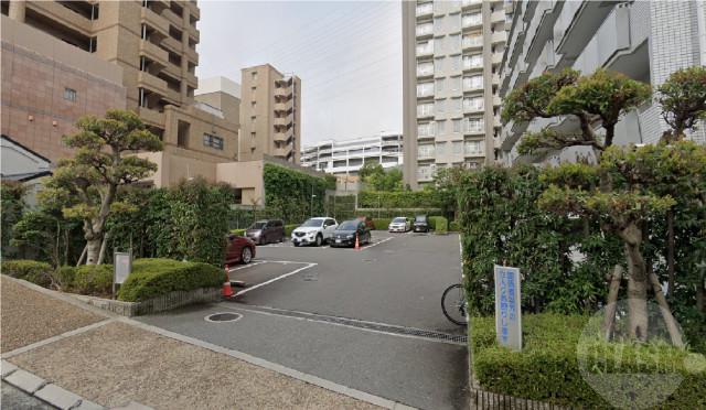 17/30 駐車場