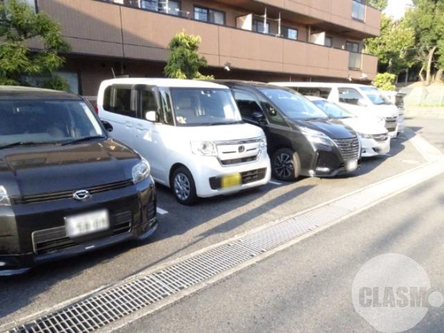 2/7 駐車場