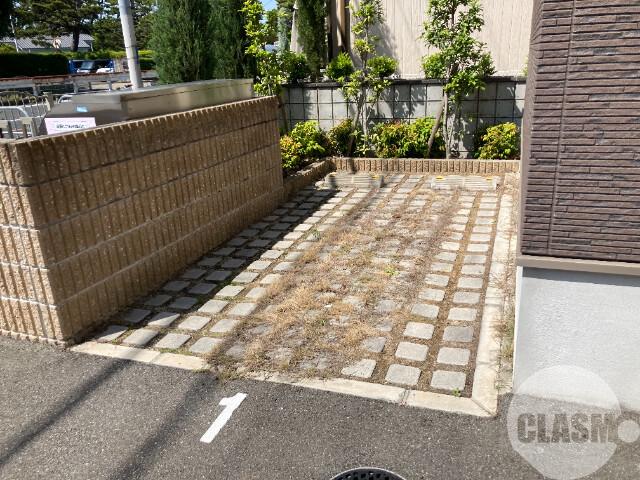 16/28 駐車場