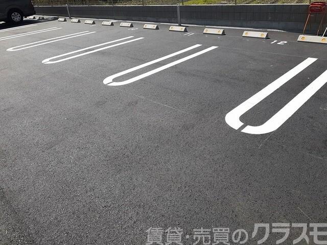 15/27 駐車場