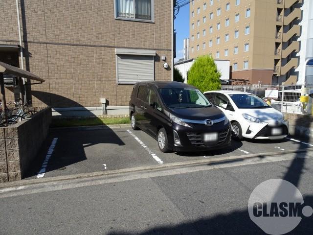 22/30 駐車場