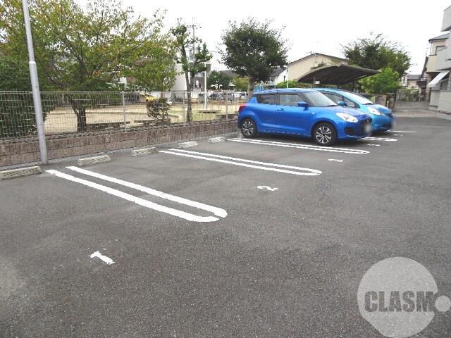 2/10 駐車場