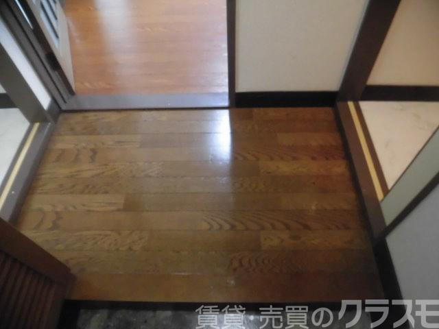 16/30 玄関