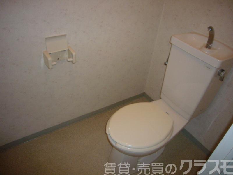 23/30 トイレ
