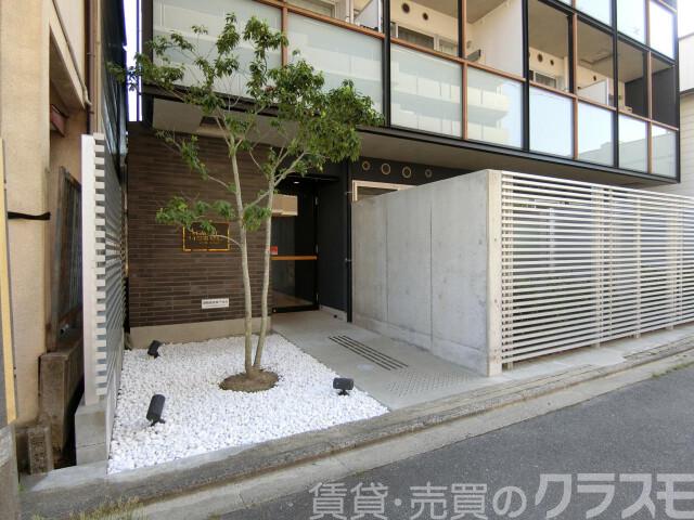 2/4 エントランス
