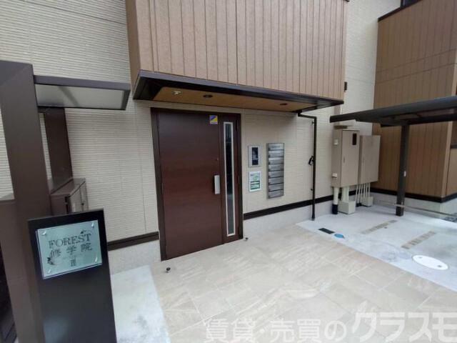2/3 エントランス