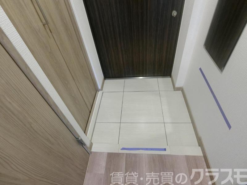 16/30 玄関