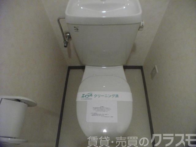 23/30 トイレ