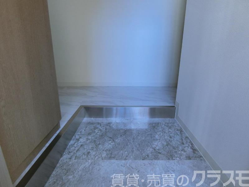 14/30 玄関