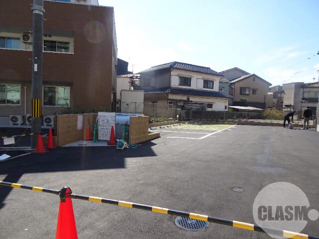 20/30 駐車場