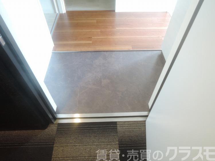 13/30 玄関