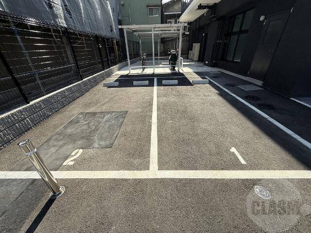 22/30 駐車場